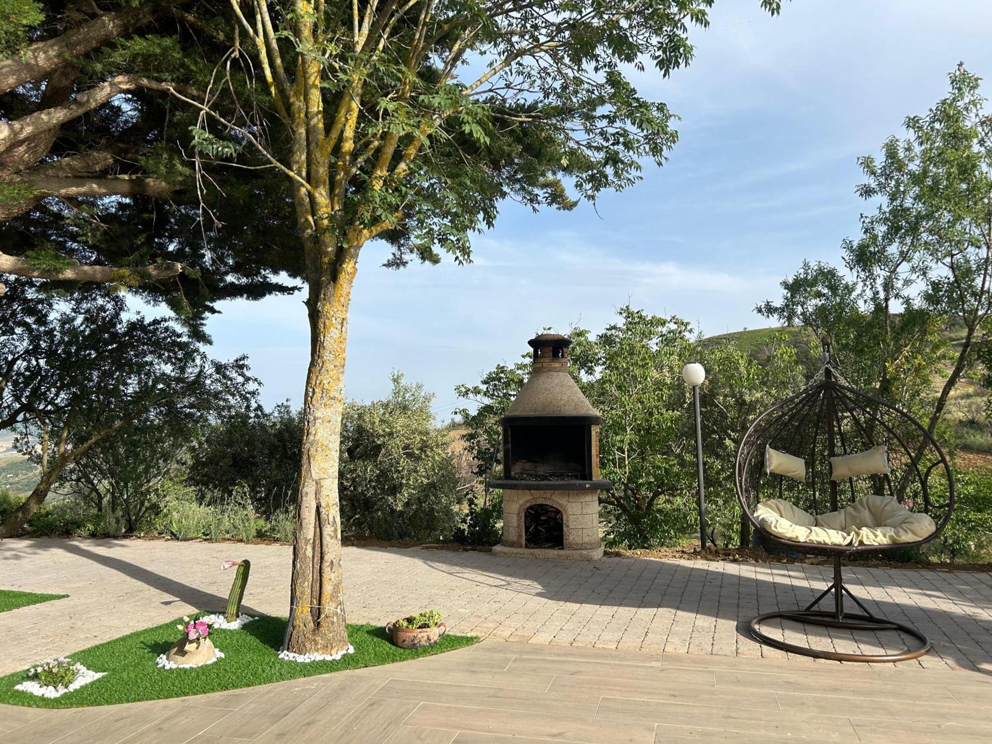 Casa Vacanze Villa Mariano Gangi Bagian luar foto